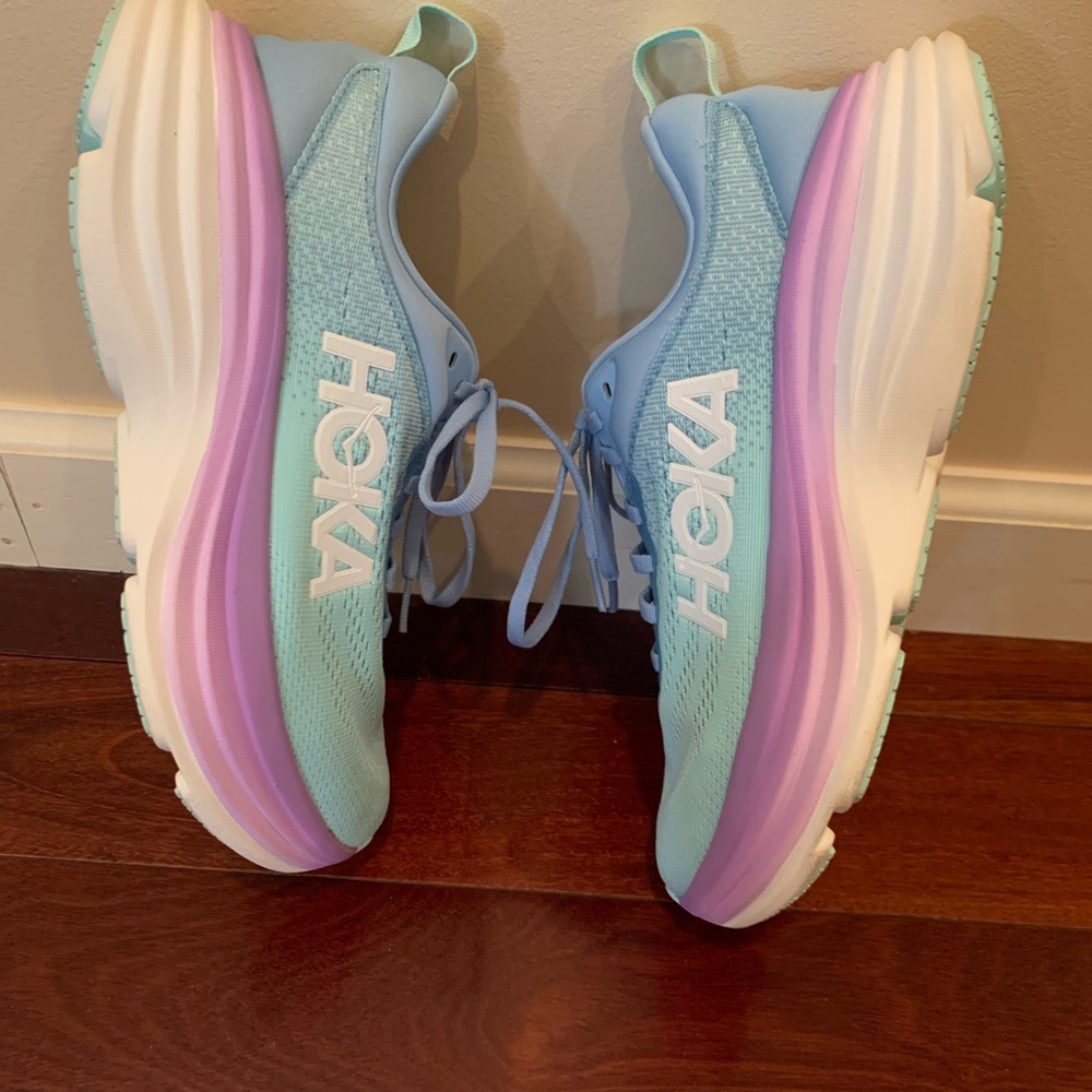 Hoka Bondi Ladies Size 7.5 B